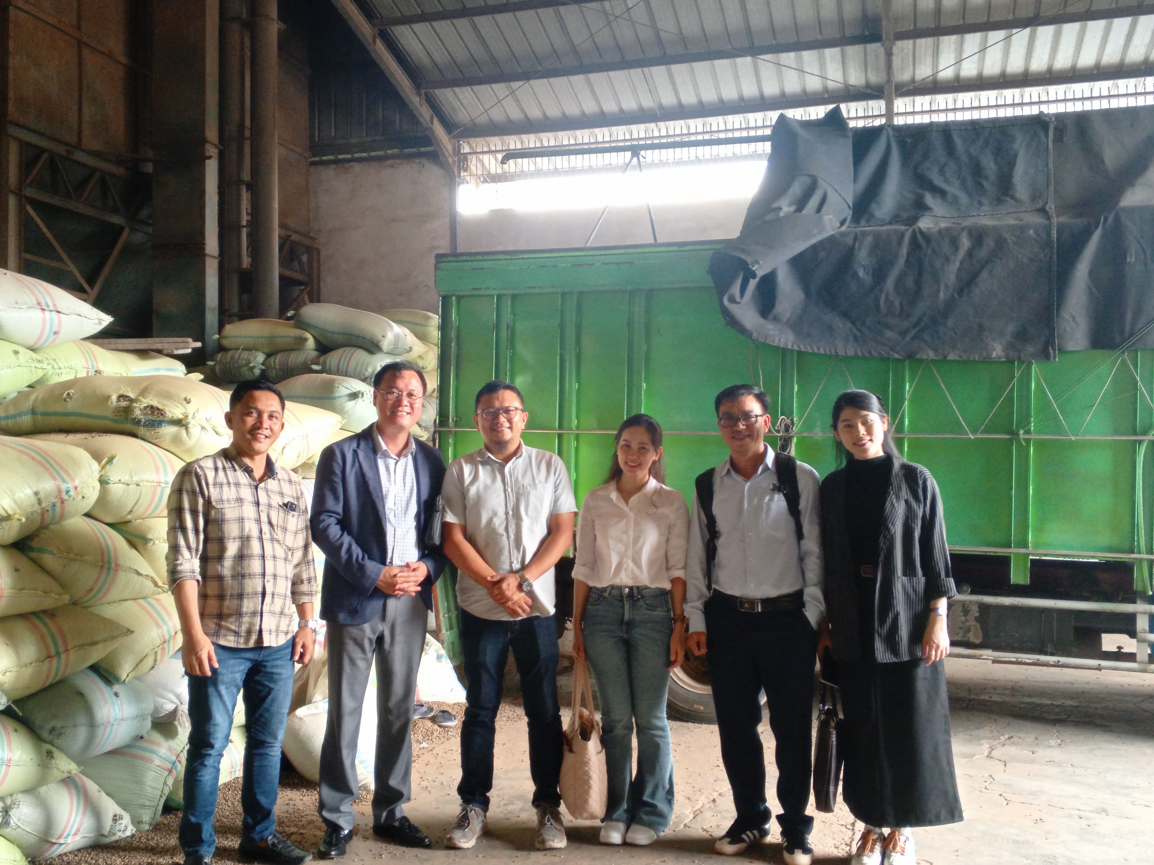 Background Rabha Mitra Sejahtera